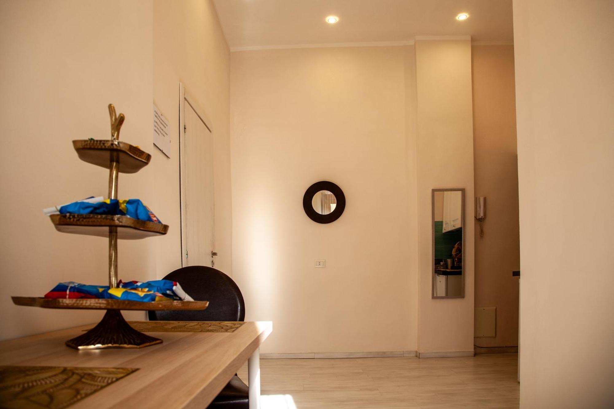 Airport Luxury Rooms เนเปิลส์ ภายนอก รูปภาพ