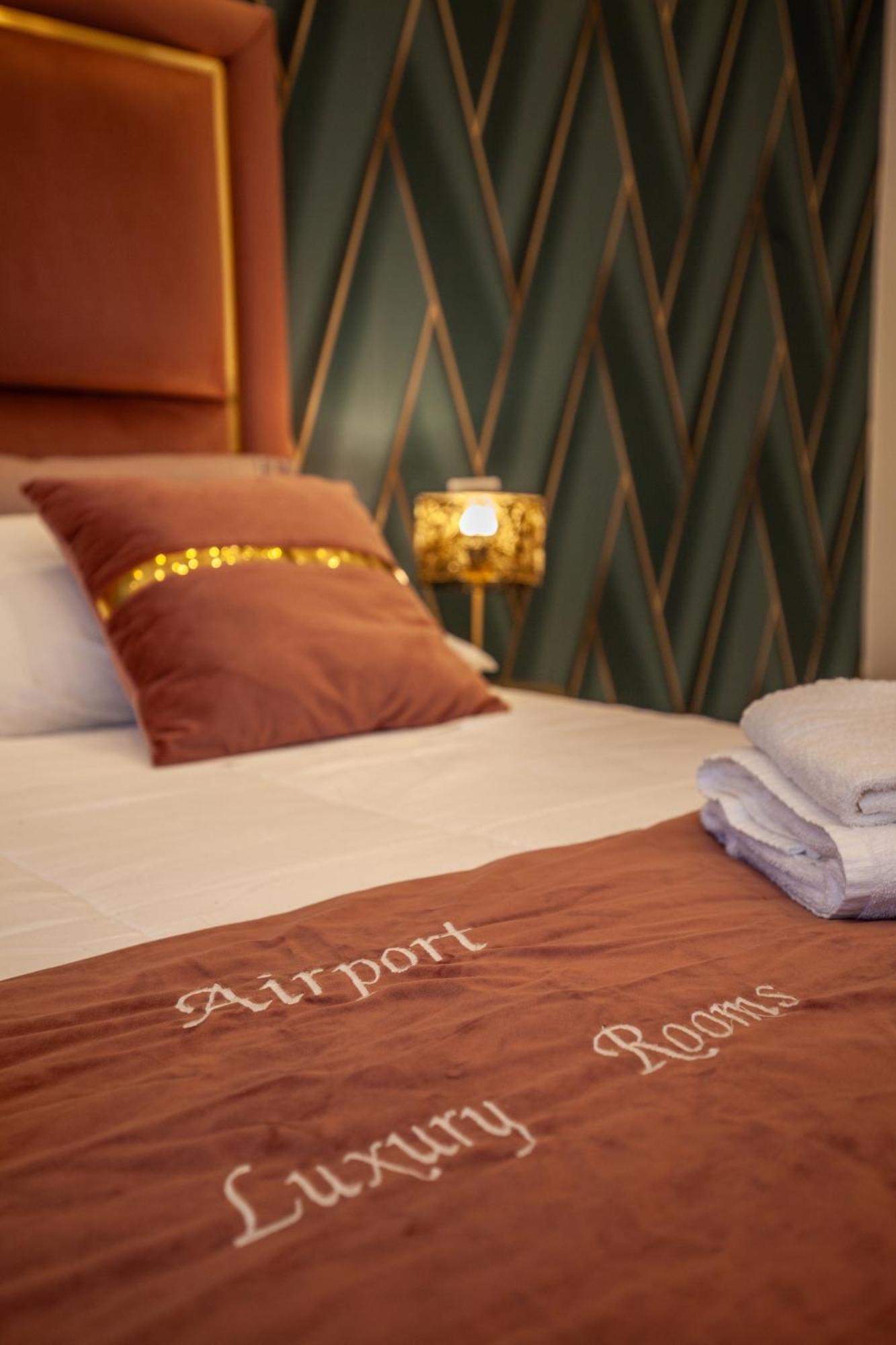Airport Luxury Rooms เนเปิลส์ ภายนอก รูปภาพ