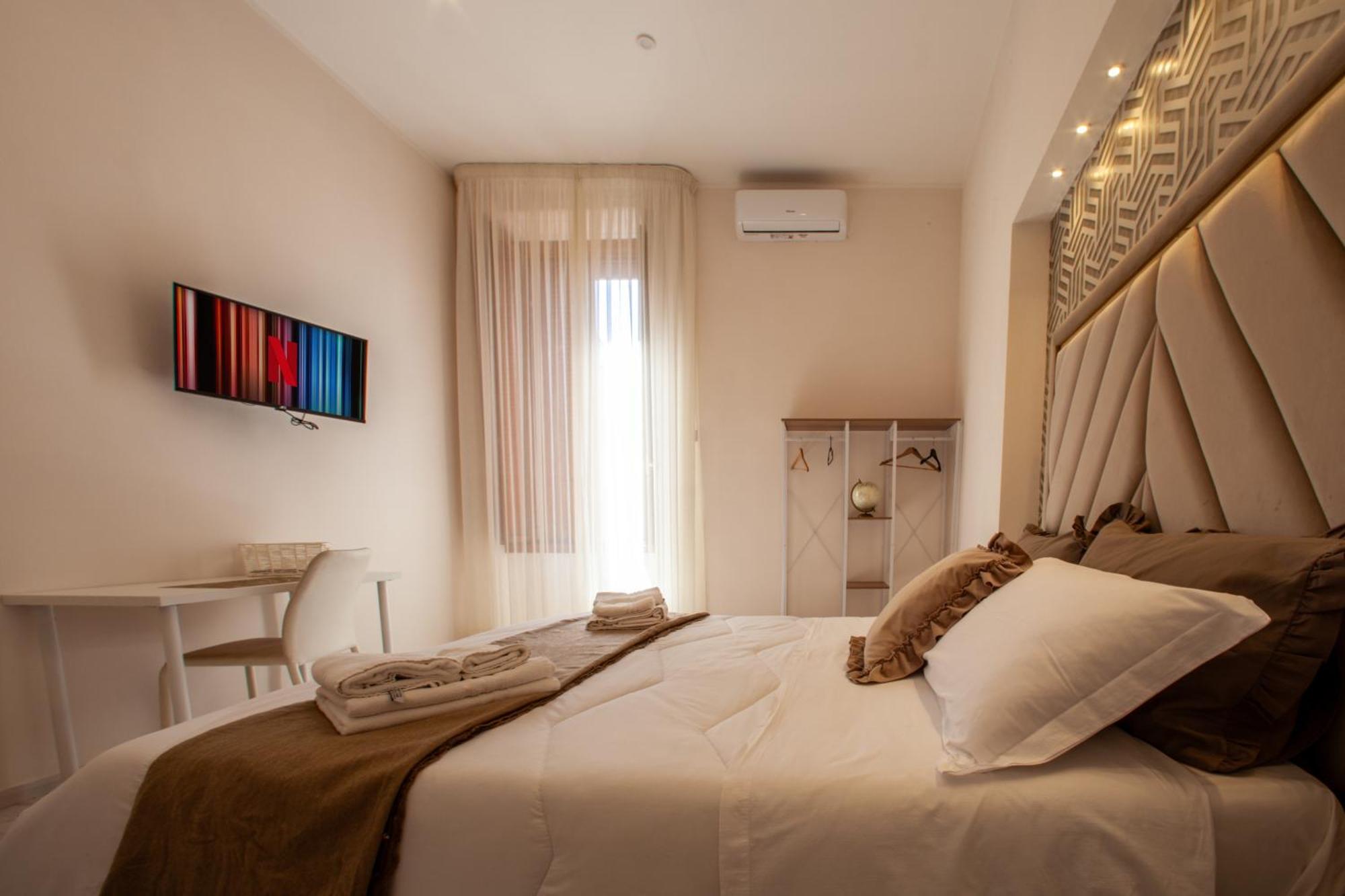 Airport Luxury Rooms เนเปิลส์ ภายนอก รูปภาพ
