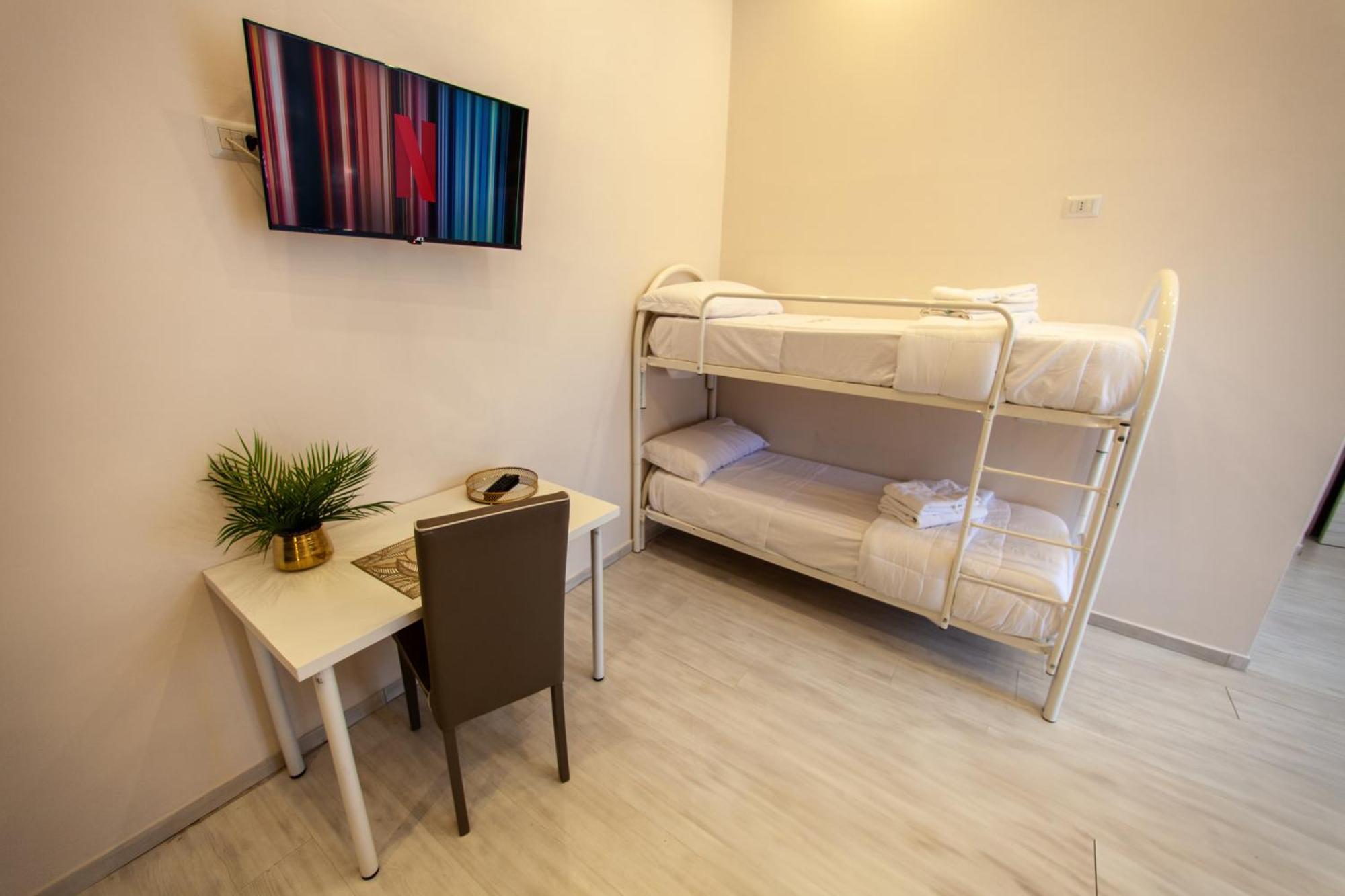Airport Luxury Rooms เนเปิลส์ ห้อง รูปภาพ