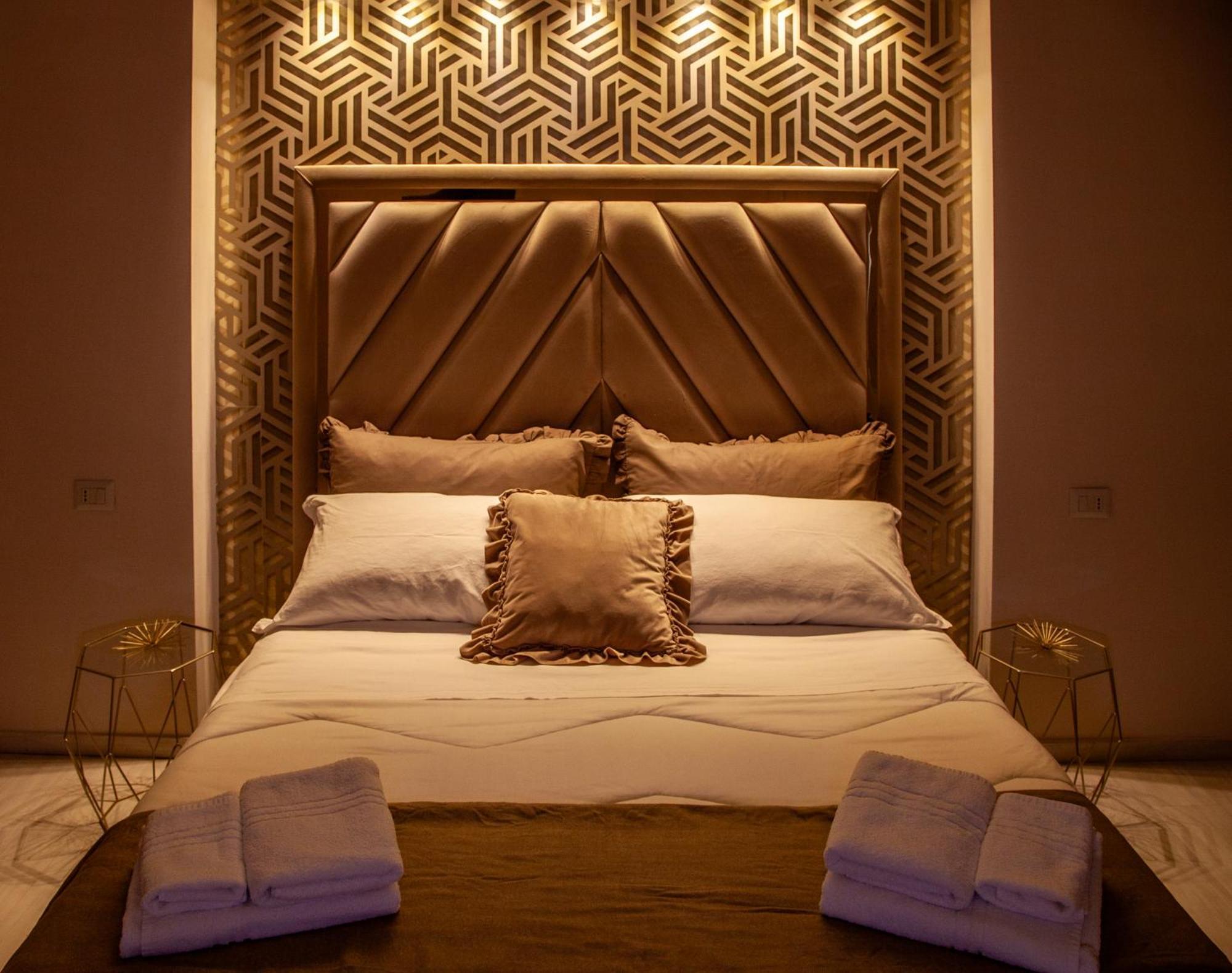 Airport Luxury Rooms เนเปิลส์ ภายนอก รูปภาพ