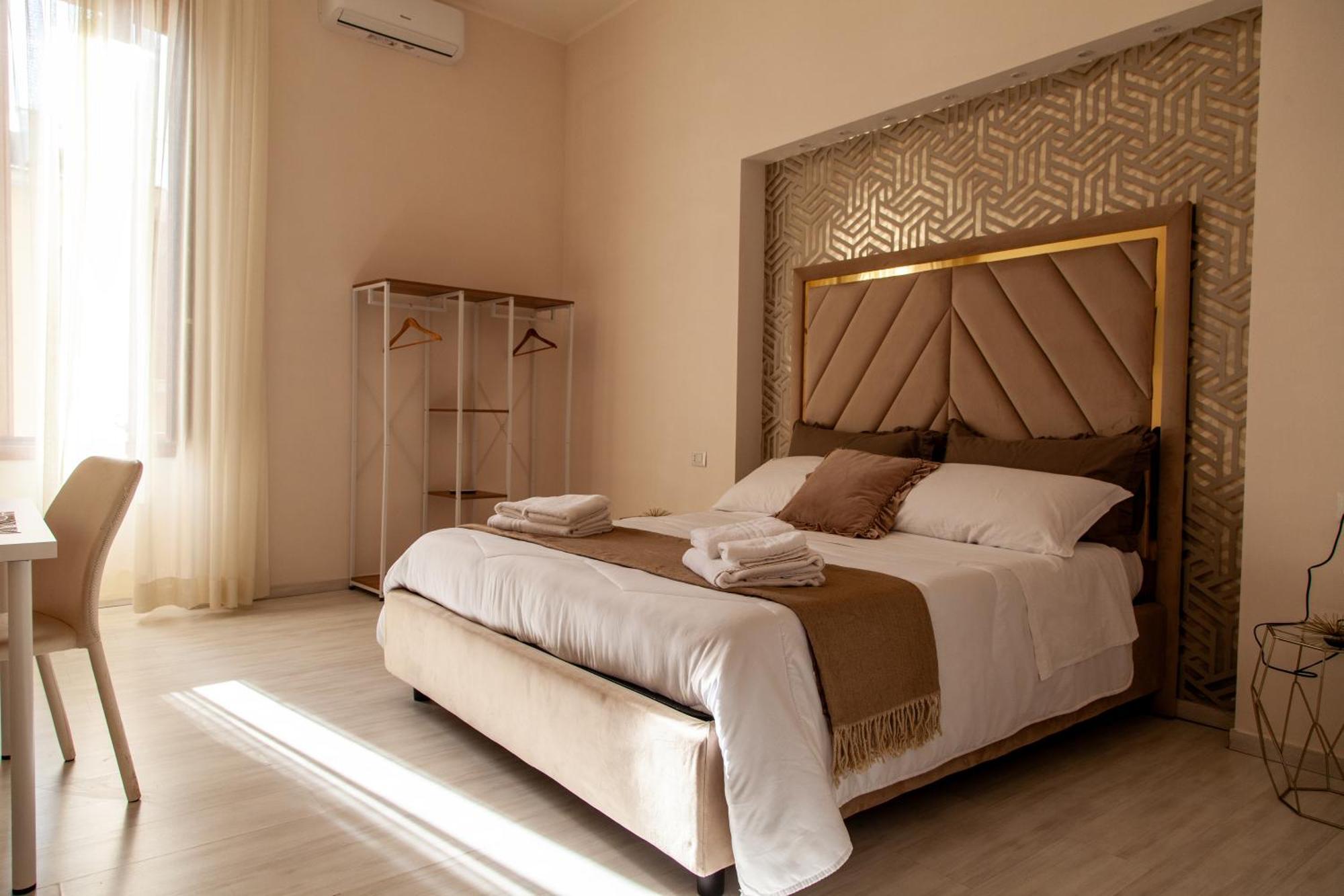 Airport Luxury Rooms เนเปิลส์ ภายนอก รูปภาพ